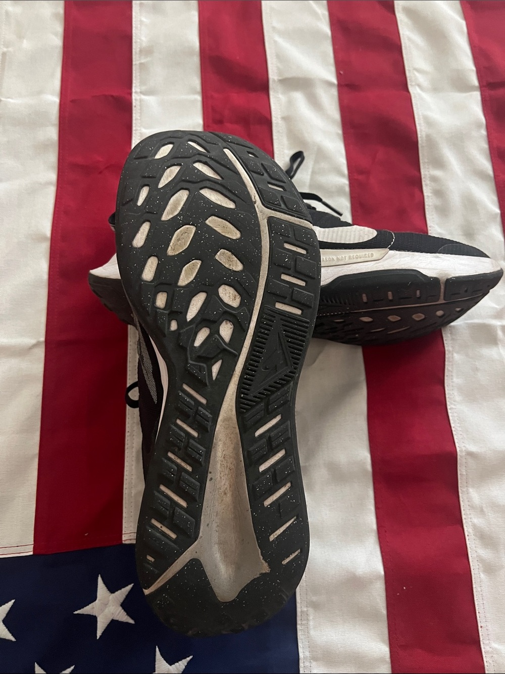 Nike shoes - Picture 4 of 13